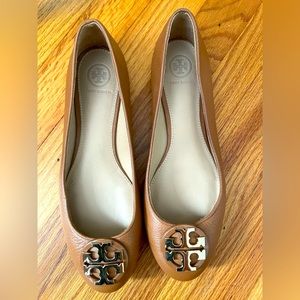 Tory Burch size 8 flats. Worn once! Excellent condition!